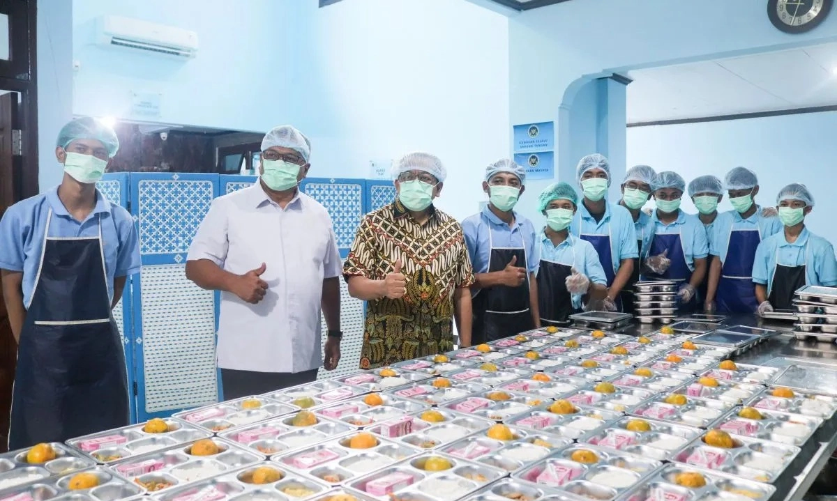 <p>Kemendagri Minta Pemda Percepat Pengadaan Lokasi Dapur MBG</p>