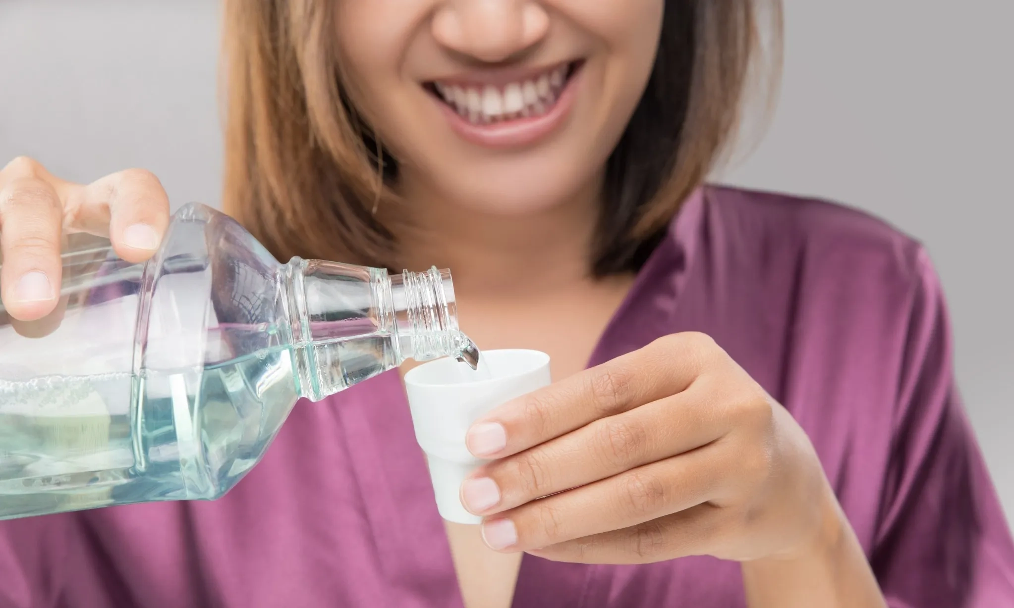 <p>Jangan Salah Pilih Obat Kumur, Sesuaikan Kandungan Dan Kebutuhan</p>