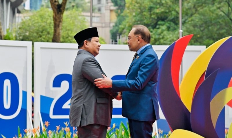 <p id="isPasted">Prabowo Hadiri KTT ASEAN Bahas Isu Tarif Impor Trump</p>