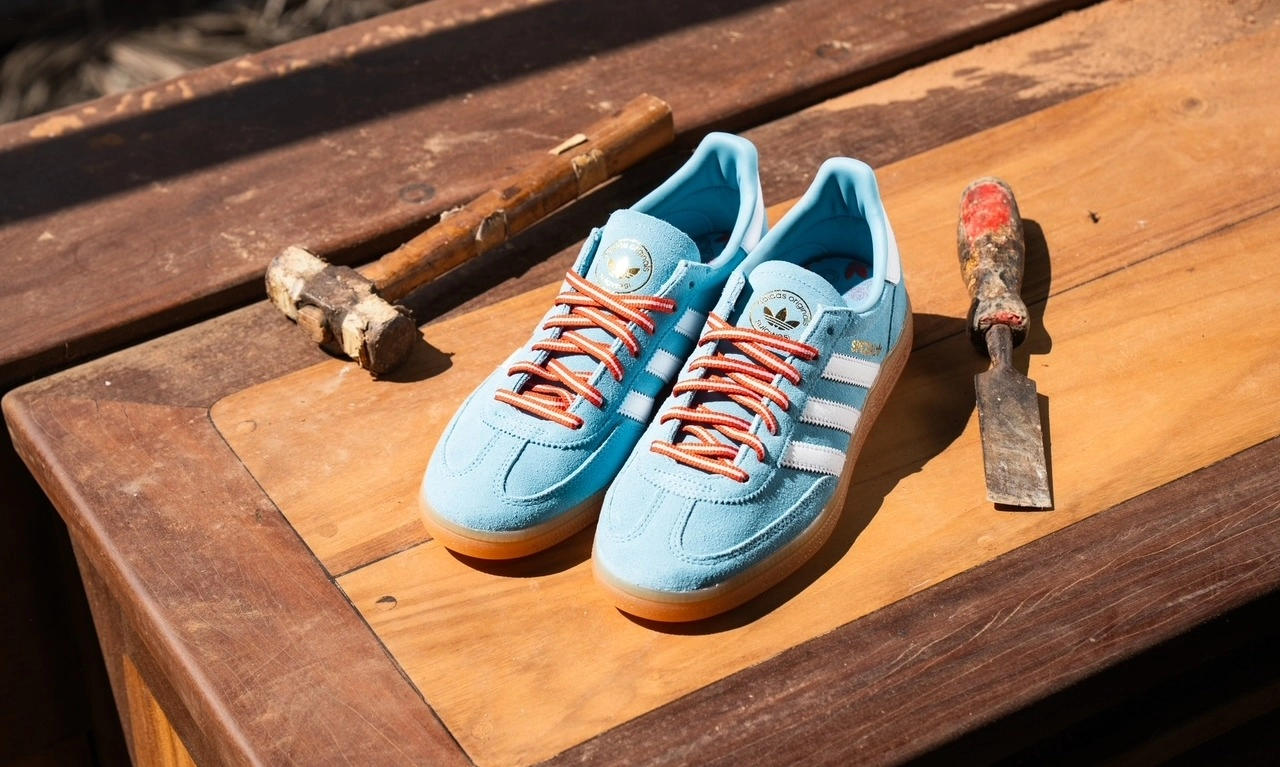 <p>Adidas Island Series SS25 Sulawesi Tampilkan Keindahan Laut Indonesia&nbsp;</p>
