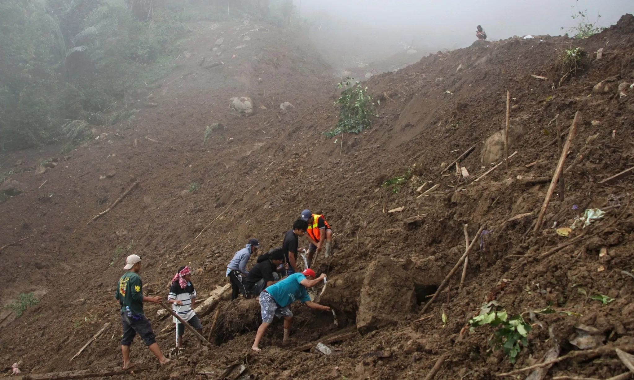 <p>Polisi Usut Kelalaian Penyebab Longsor Di Gunung Kuda</p>
