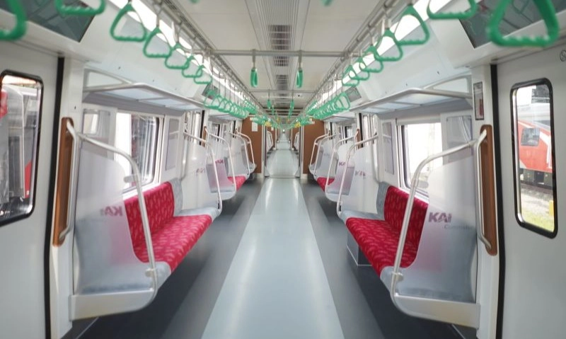 <p>KAI Operasikan Rangkaian KRL Baru Seri CLI-125 Sejak 1 Juni 2025&nbsp; &nbsp;</p>