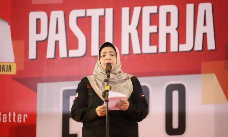 <p>Pemkab Bekasi Evaluasi <em>Job Fair 2025</em></p>