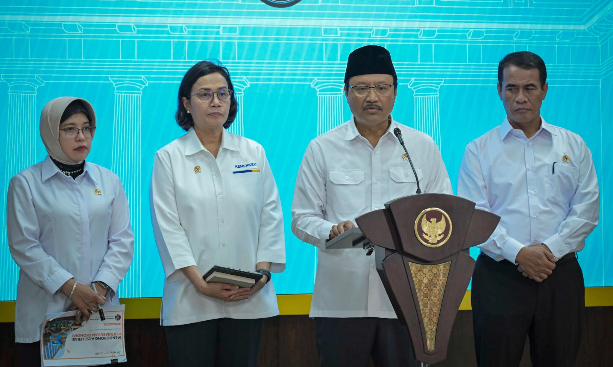 <p>Batal Beri Diskon Tarif Listrik, Celios: Koordinasi Kebijakan Insentif Pemerintah Buruk</p>