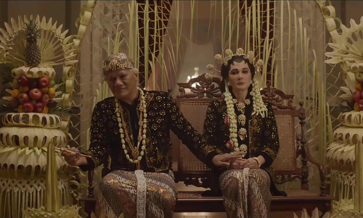 <p dir="ltr" id="isPasted">Reza Rahadian Adu Peran Dengan Luna Maya Di Film <em>Suzzanna</em> Terbaru</p>