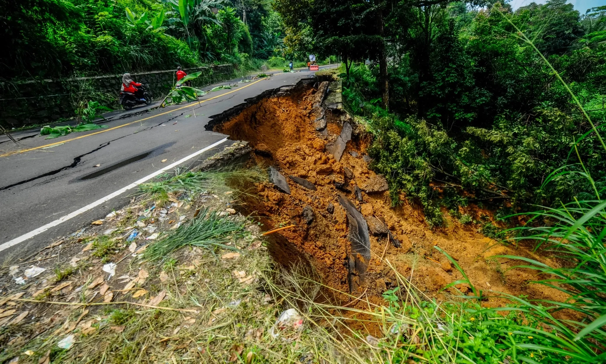 <p>Bencana Tanah Longsor Renggut Korban Tewas Terbanyak</p>
