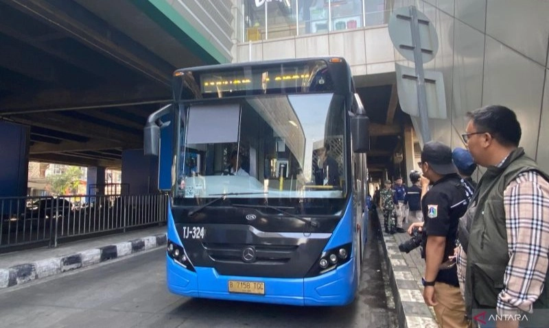 <p>Transjabodetabek Sawangan-Lebak Bulus Mulai Beroperasi</p>