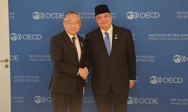 <p>Airlangga Puji Kemajuan Signifikan Kerja Sama RI-Singapura</p>