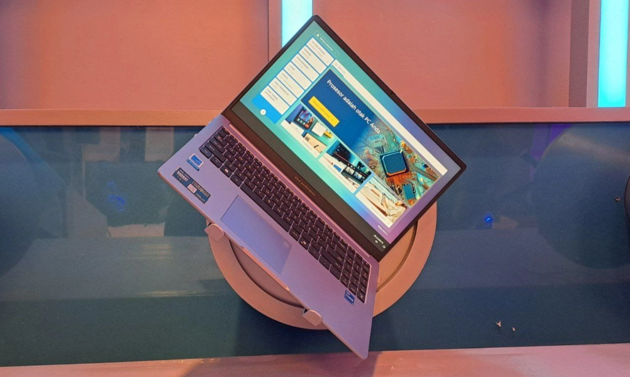 <p id="isPasted">Jawab Tren Kerja <em>Hybrid</em> Dan AI, Asus Luncurkan Expert P Series</p>