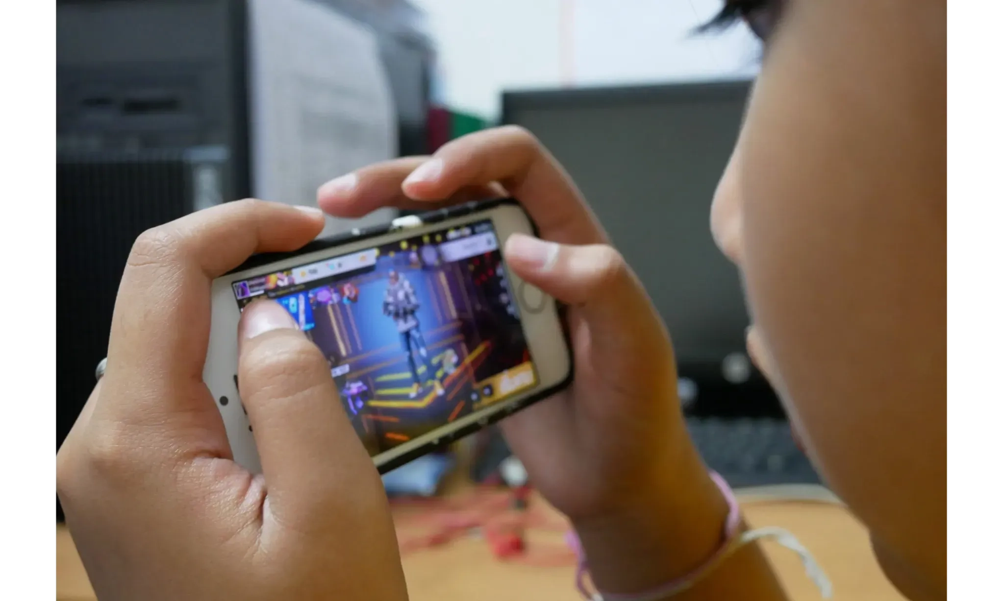 <p>Wamendikdasmen Ingatkan Dampak Penggunaan Gawai Berlebih Pada Anak</p>