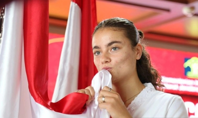 <p>Felicia Victoria Pesepakbola Putri Naturalisasi Berdarah Betawi<br id="isPasted"><br></p>