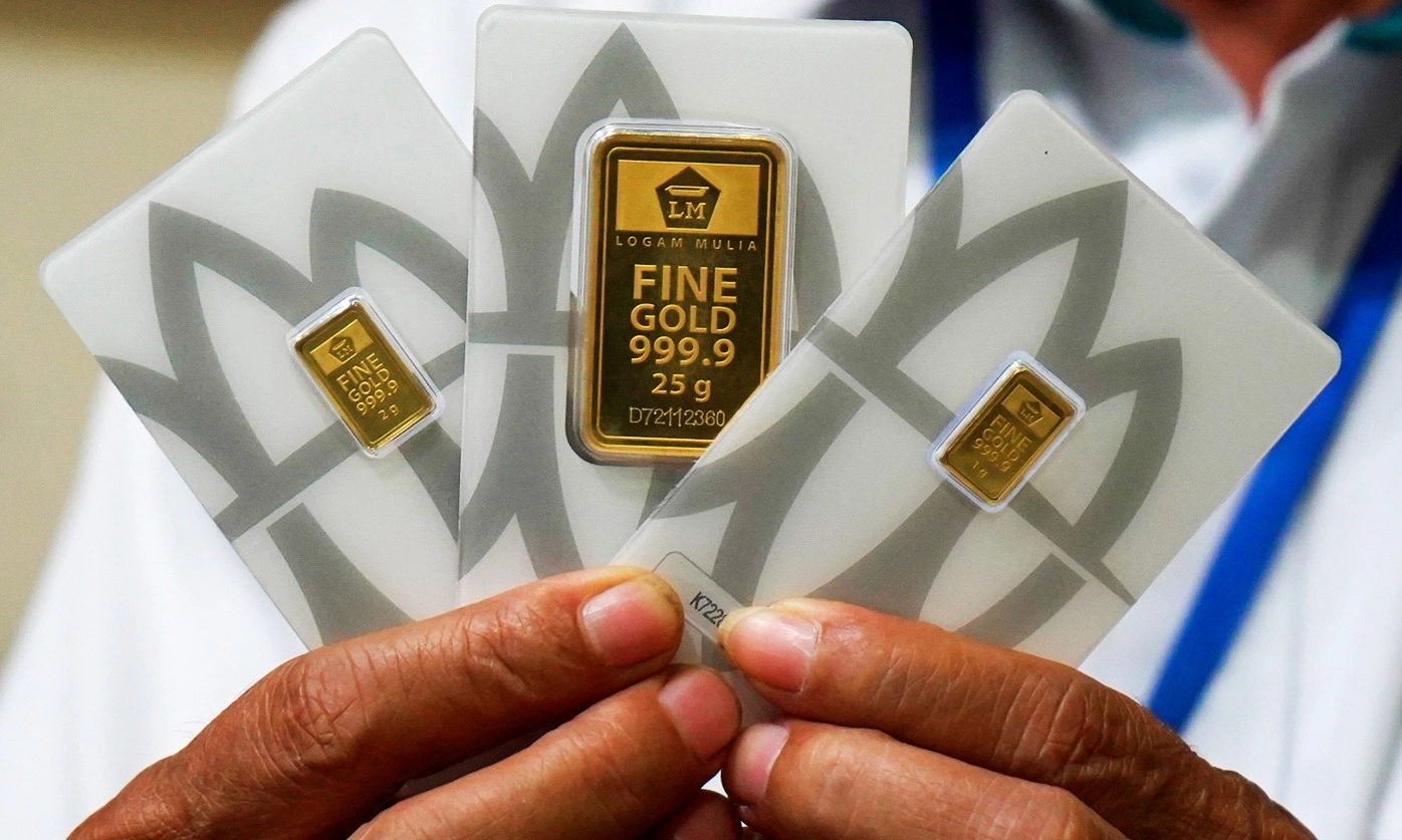 <p id="isPasted">Lanjut Naik, Harga Emas Antam 13 Juni 2025 Jadi Rp1,951 Juta Per Gram</p>