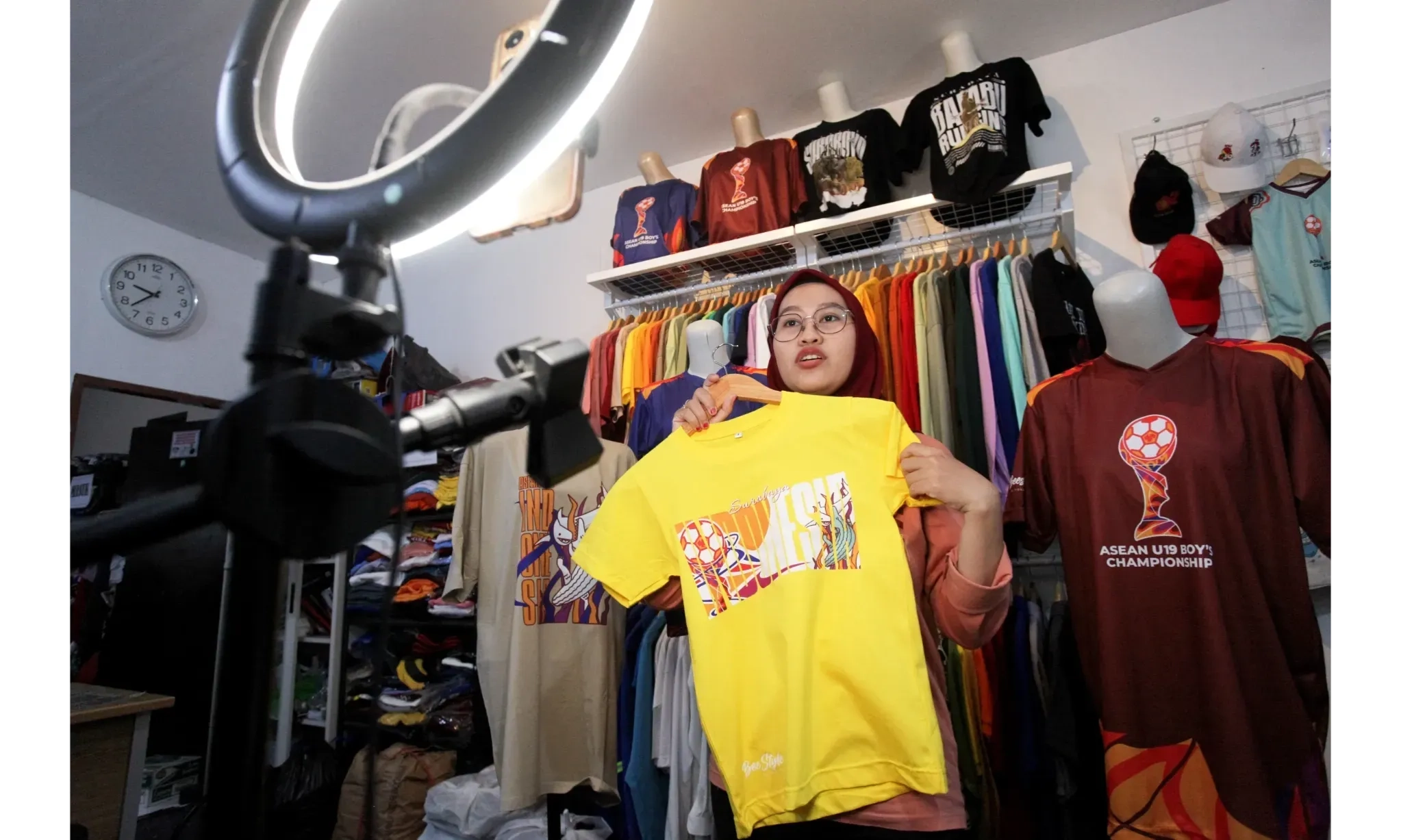 <p><em>Affiliate</em>, Tren Kekinian Untuk Penghasilan Tambahan Nan Lumayan</p>