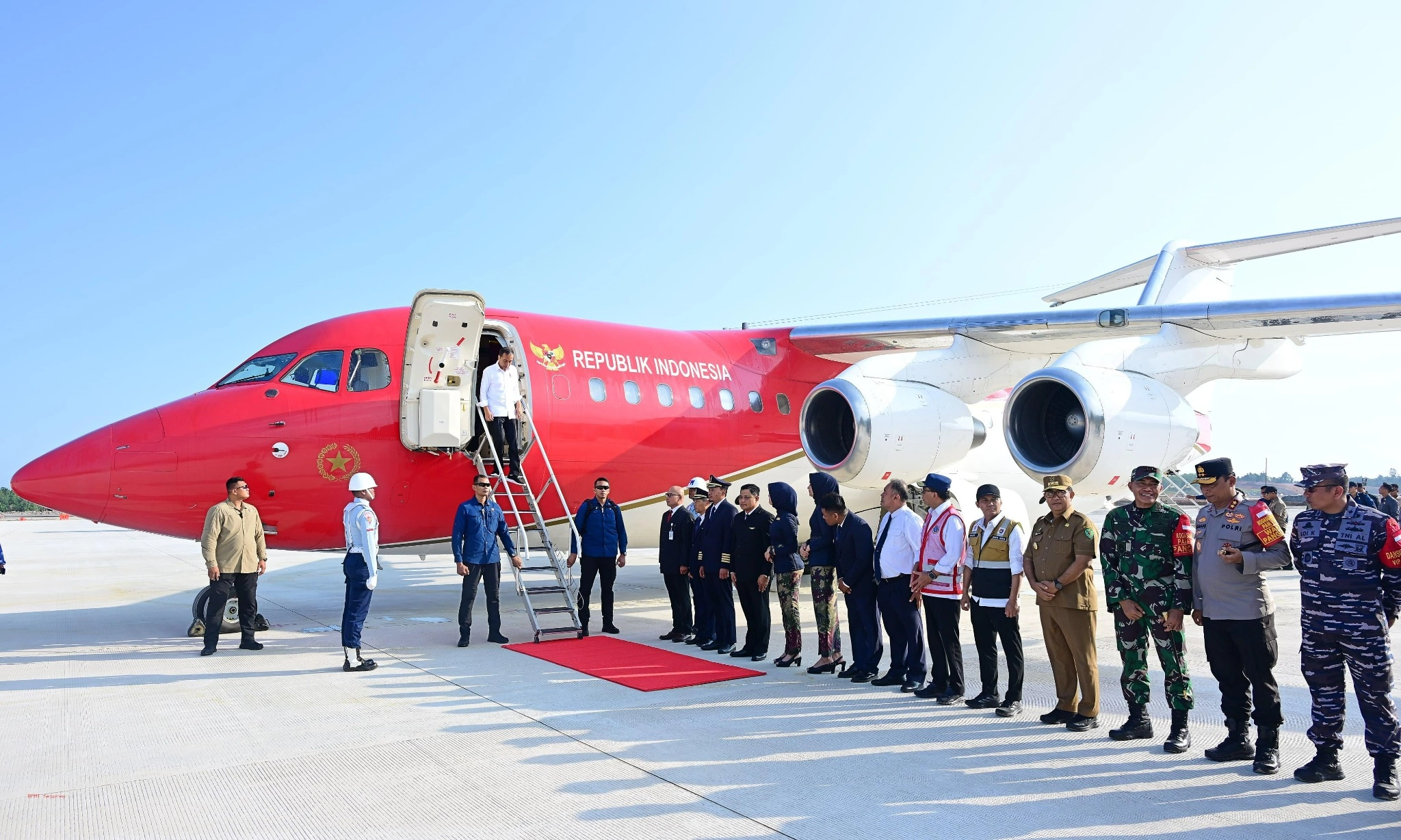 <p>Warga Terima Lahan Ganti Terkena Proyek Bandara IKN</p>