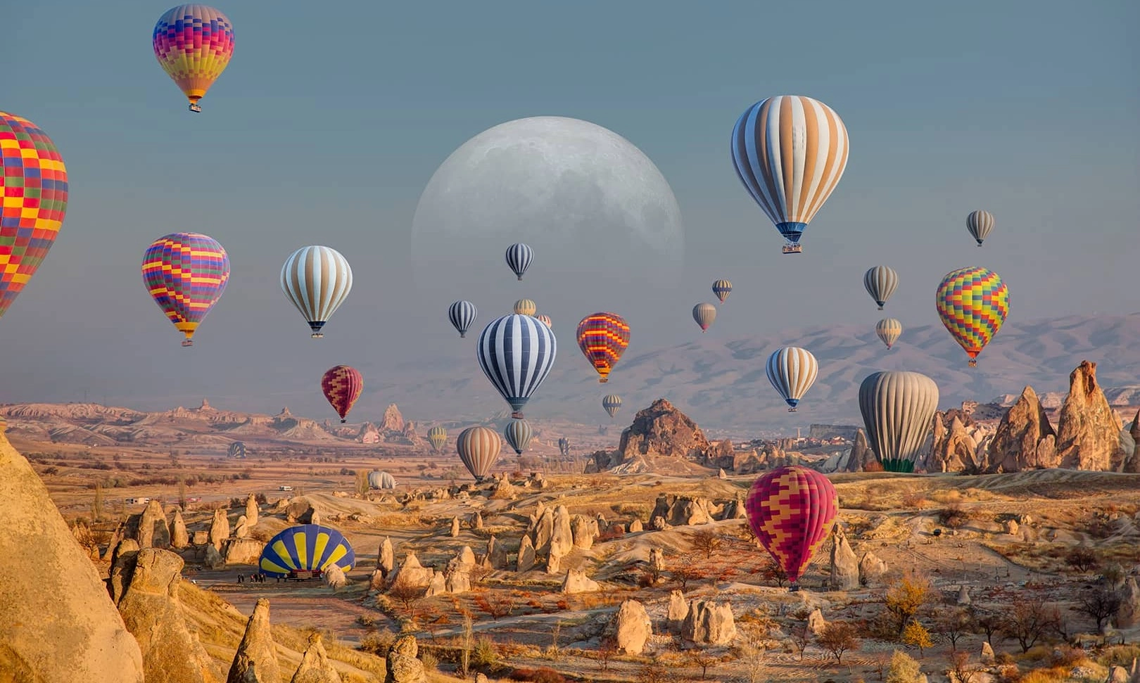 <p dir="ltr" id="isPasted">19 Turis Indonesia Selamat Dari Kecelakaan Balon Udara Di Turki</p>