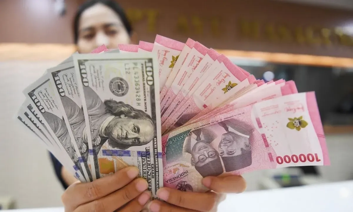 <p>Belum Berubah, Sentimen Perang Iran-Israel Masih Membayangi Pelemahan Rupiah</p>