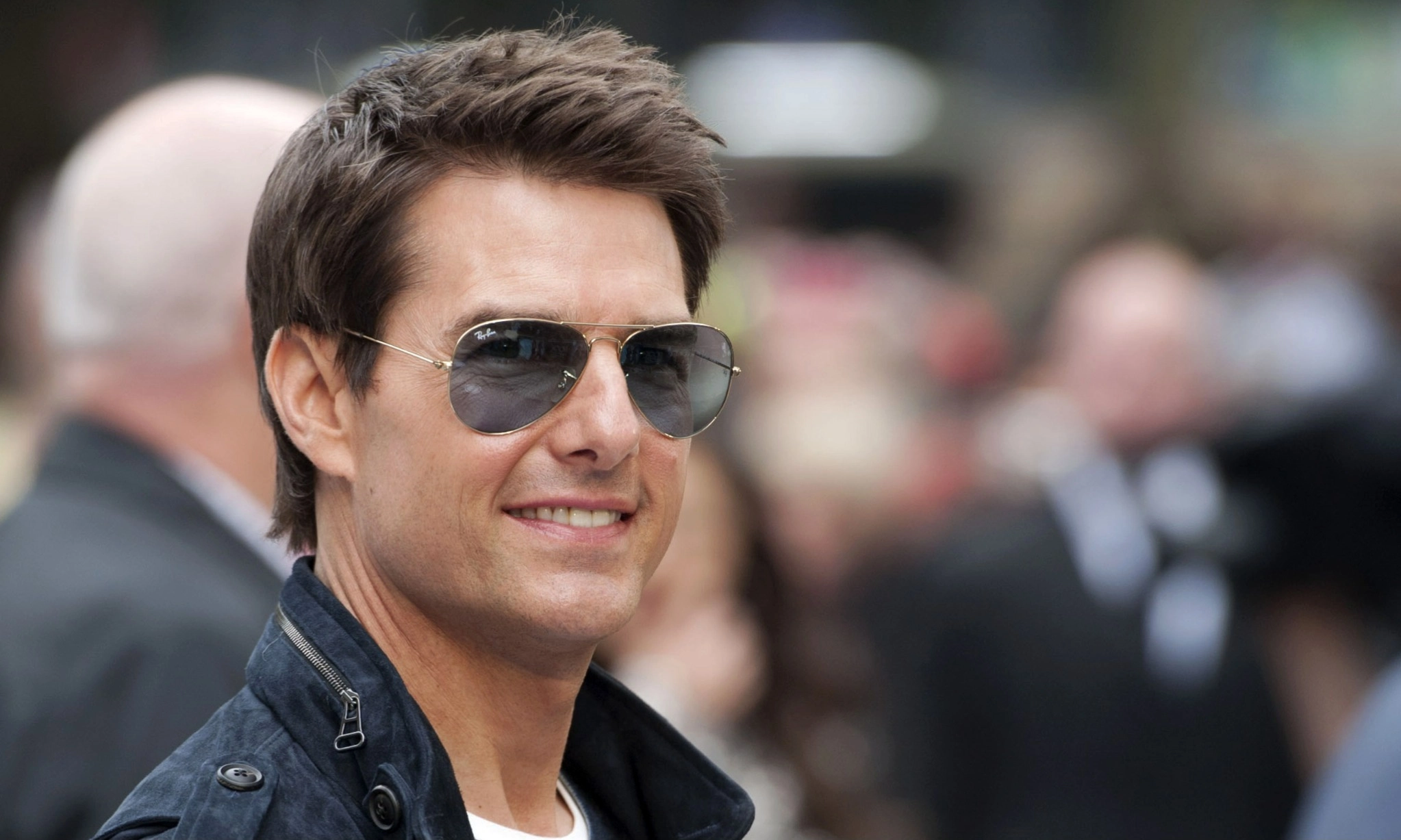 <p>Tom Cruise Akan Diganjar Piala Oscar Kehormatan&nbsp;</p>