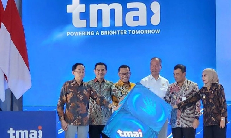 <p>Menperin Resmikan Pabrik Panel Surya Terbesar Di Indonesia</p>