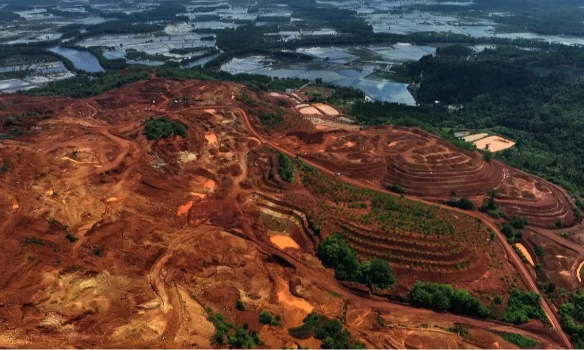 <p>Pemerintah Diminta Evaluasi IUP Nikel Di Pesisir Dan Pulau Kecil</p>