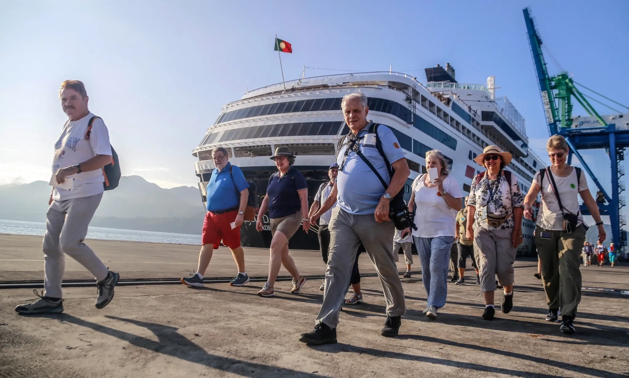 <p>Demi Devisa! Wamenpar Minta Pemda Ruang Lebar Untuk Wisman Tajir</p>