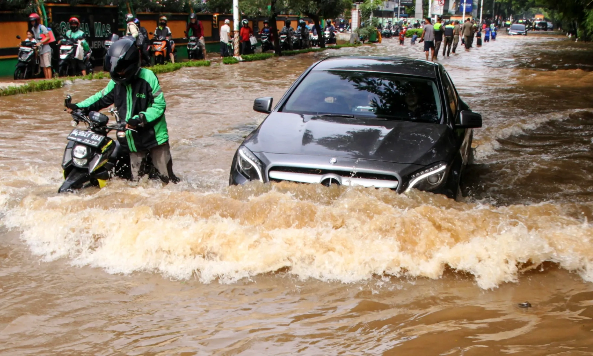 <p>Isu Jakarta Tenggelam; Mengulang Sejarah Atau Menemukan Solusi?</p>