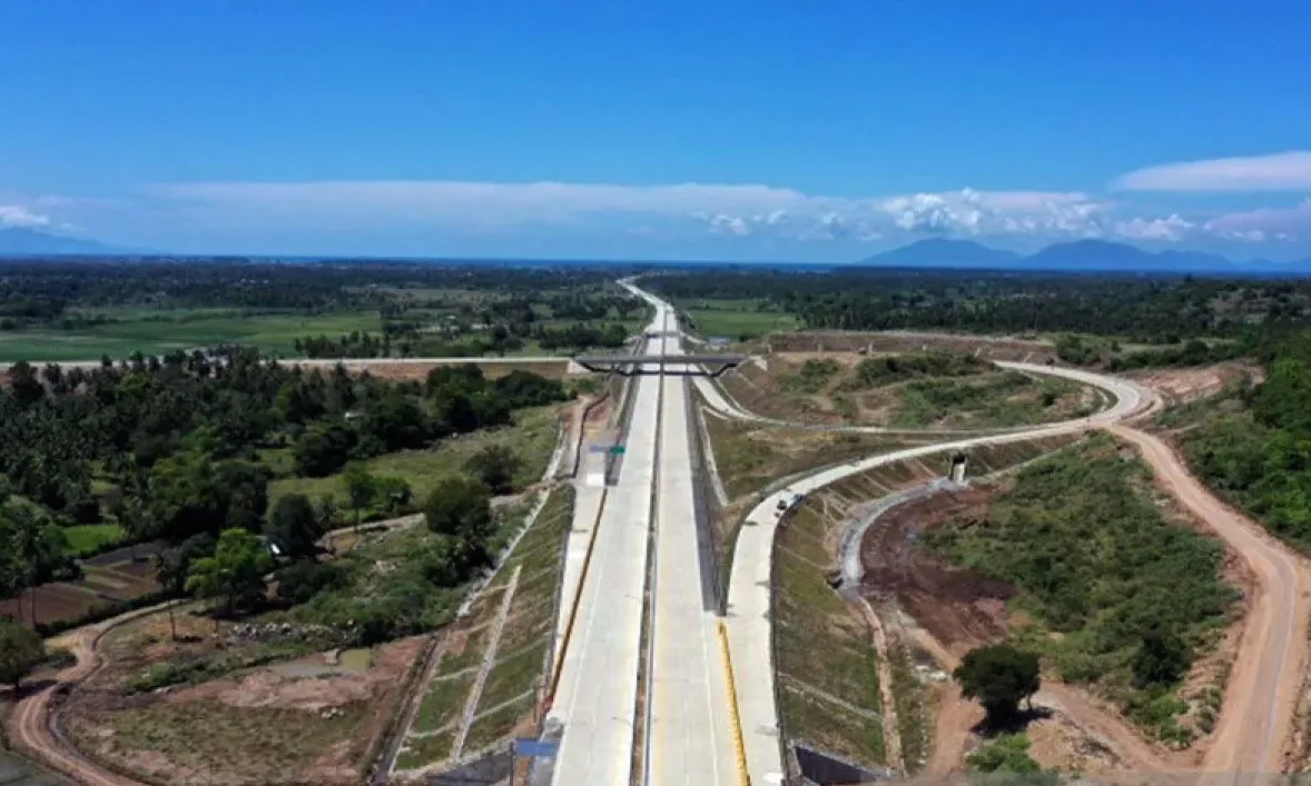 <p id="isPasted">Tol Sigli-Banda Aceh Ditargetkan Tersambung Penuh Tahun Ini</p>