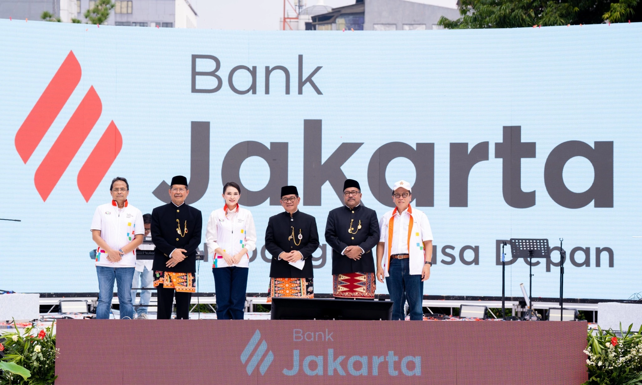 <p>Bank Jakarta Siap IPO 2027, Pramono Tekankan Profesionalitas</p>