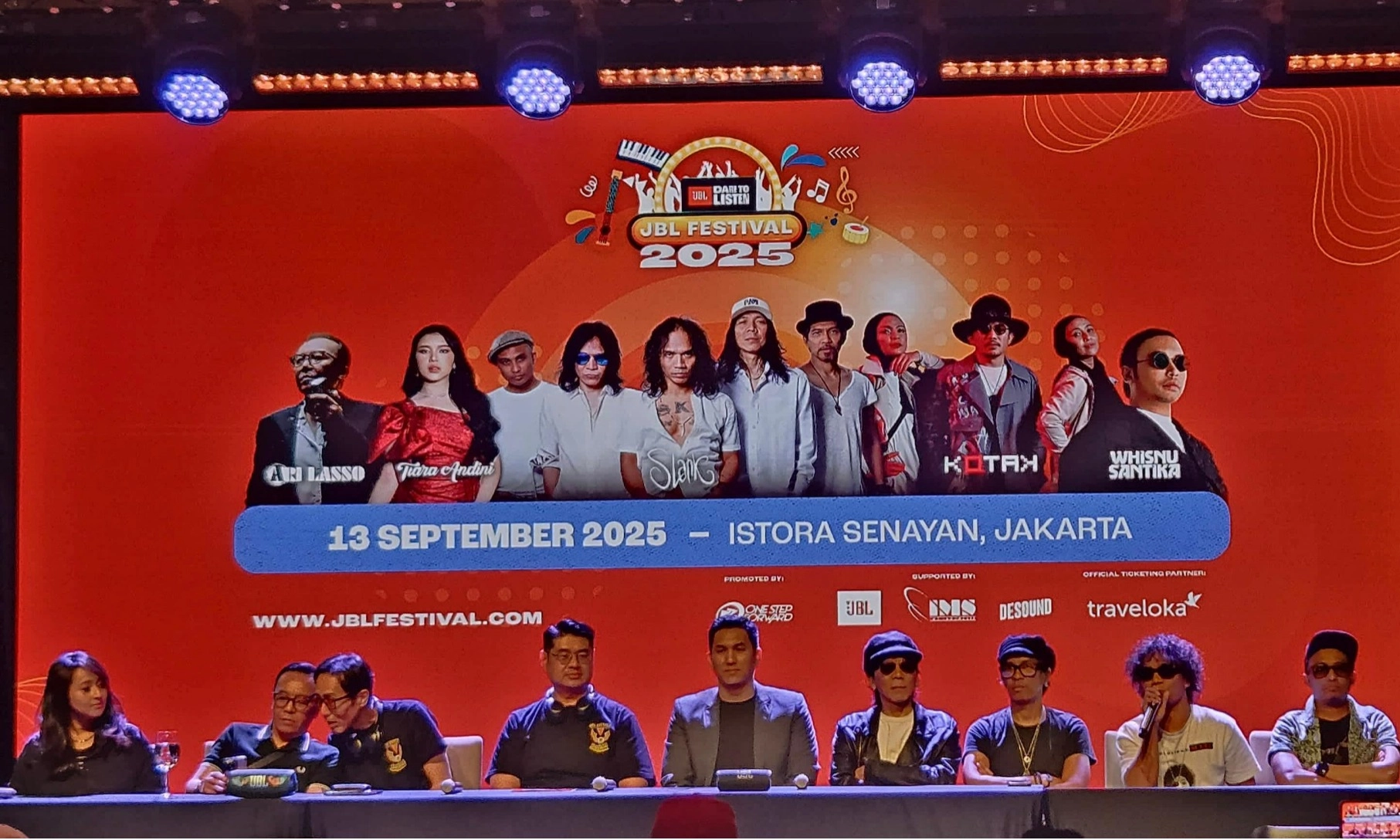 <p>Slank Hingga Tiara Andini Akan Meriahkan JBL Festival Dare To Listen 2025</p>