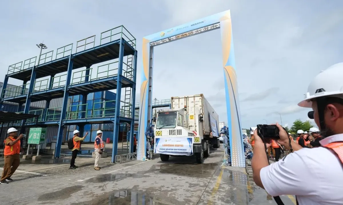 <p id="isPasted">Perang Iran-Israel Potensial Ganggu Kinerja Neraca Perdagangan Indonesia</p>