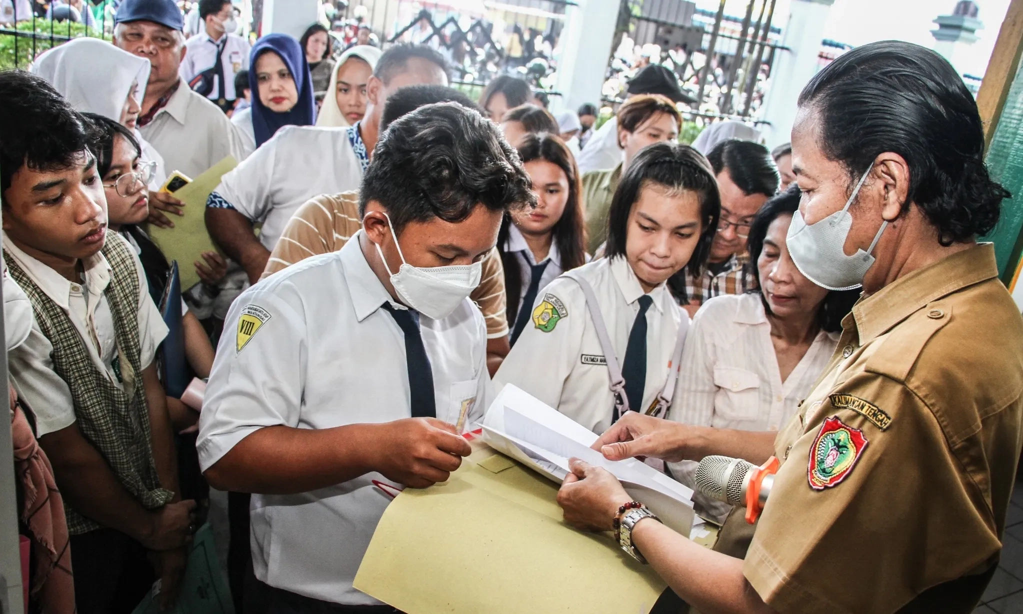 <p>Kemendikdasmen Buka Posko Aduan SPMB 2025</p>