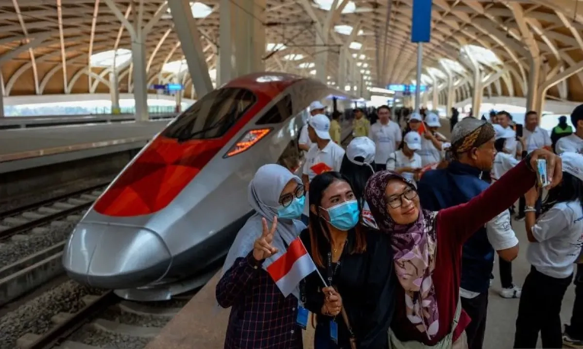 <p>KCIC: Whoosh Sukses Layani 10 juta Penumpang</p>