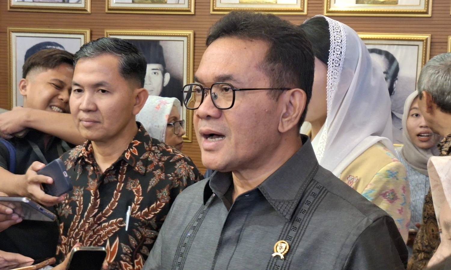 <p id="isPasted">Menteri Perdagangan Sebut Konflik Timur Tengah Tak Pengaruhi Ekspor RI</p>