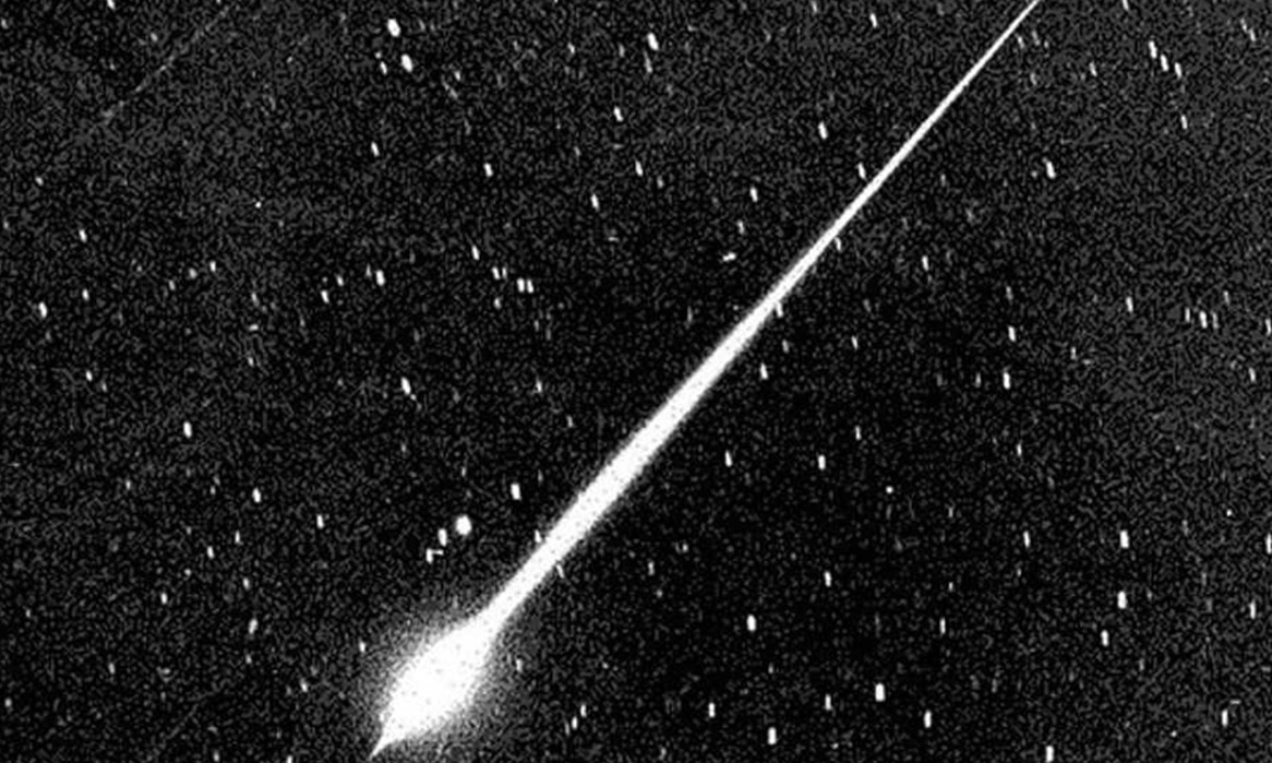 <p id="isPasted">Mengenal Sejarah Hari Asteroid Sedunia</p>