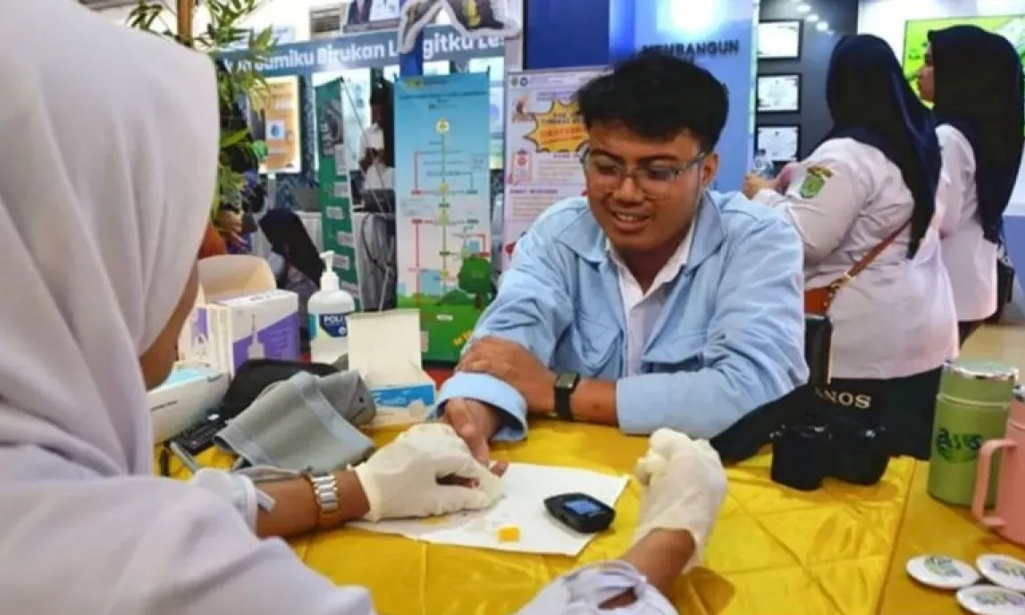 <p>OJK: Impor 90% Bahan Baku Obat RI Picu Inflasi Medis</p>