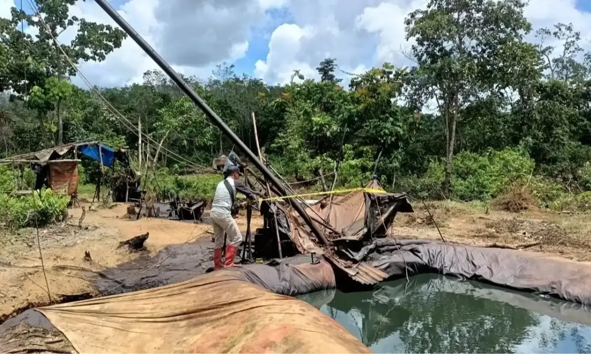 <p id="isPasted">Wamen ESDM: UMKM Butuh Modal Rp5 Miliar Untuk Legalkan Sumur Minyak</p>