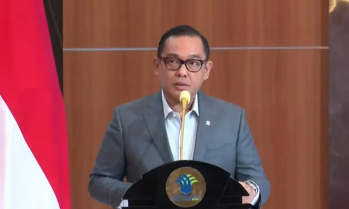 <p id="isPasted">Masuk OSS, Pemerintah Akan Simplifikasi Perizinan Industri Keuangan</p>