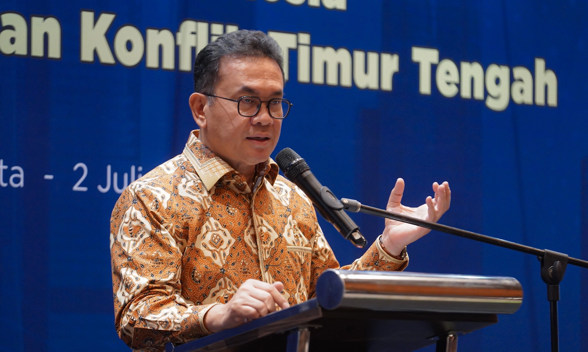 <p>Waspada! Mendag Sebut Perang Dagang Juga Libatkan Isu Nontarif</p>