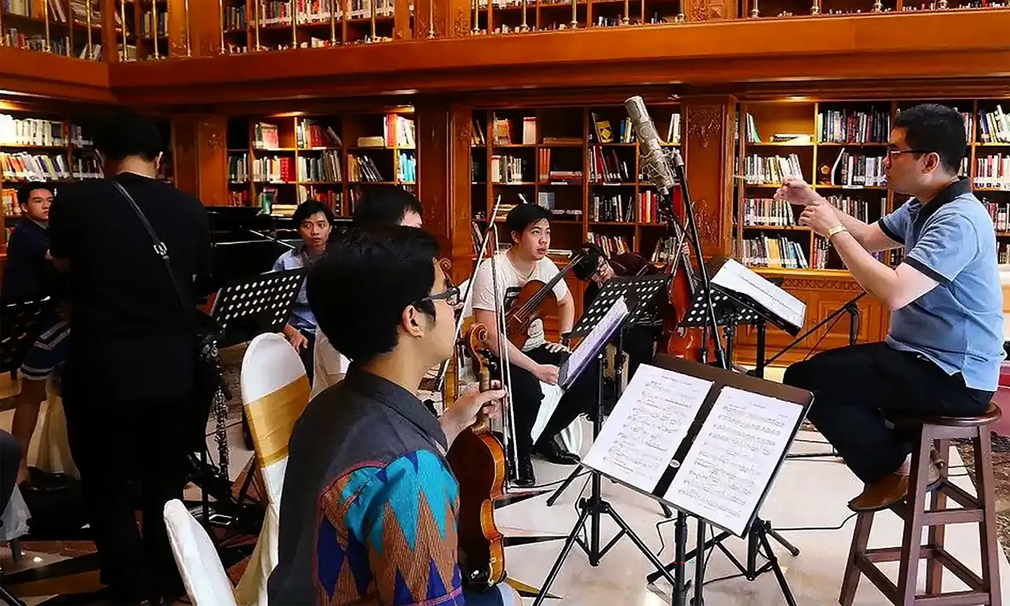 <p>Kolaborasi IFI Dan ASC Hadirkan Master Class Trio Saint-Saens</p>