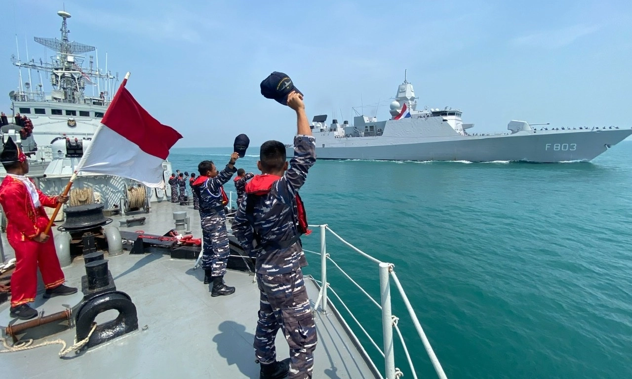 <p>Banyak Regulasi Penyebab Ancaman Keamanan Laut Indonesia</p>