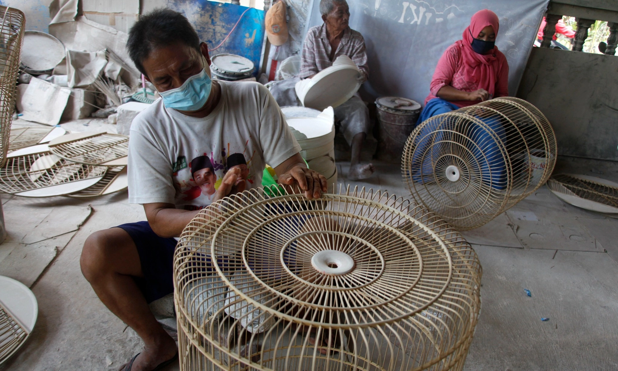 <p id="isPasted">OJK Targetkan Aturan Pembiayaan UMKM Terbit Agustus 2025</p>