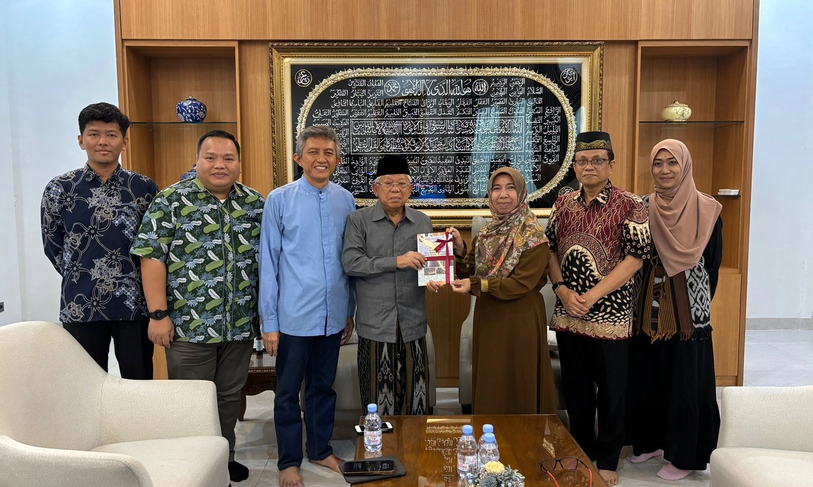 <p id="isPasted">Ma&rsquo;ruf Amin: Aset Keuangan Syariah Tumbuh 5,3%</p>