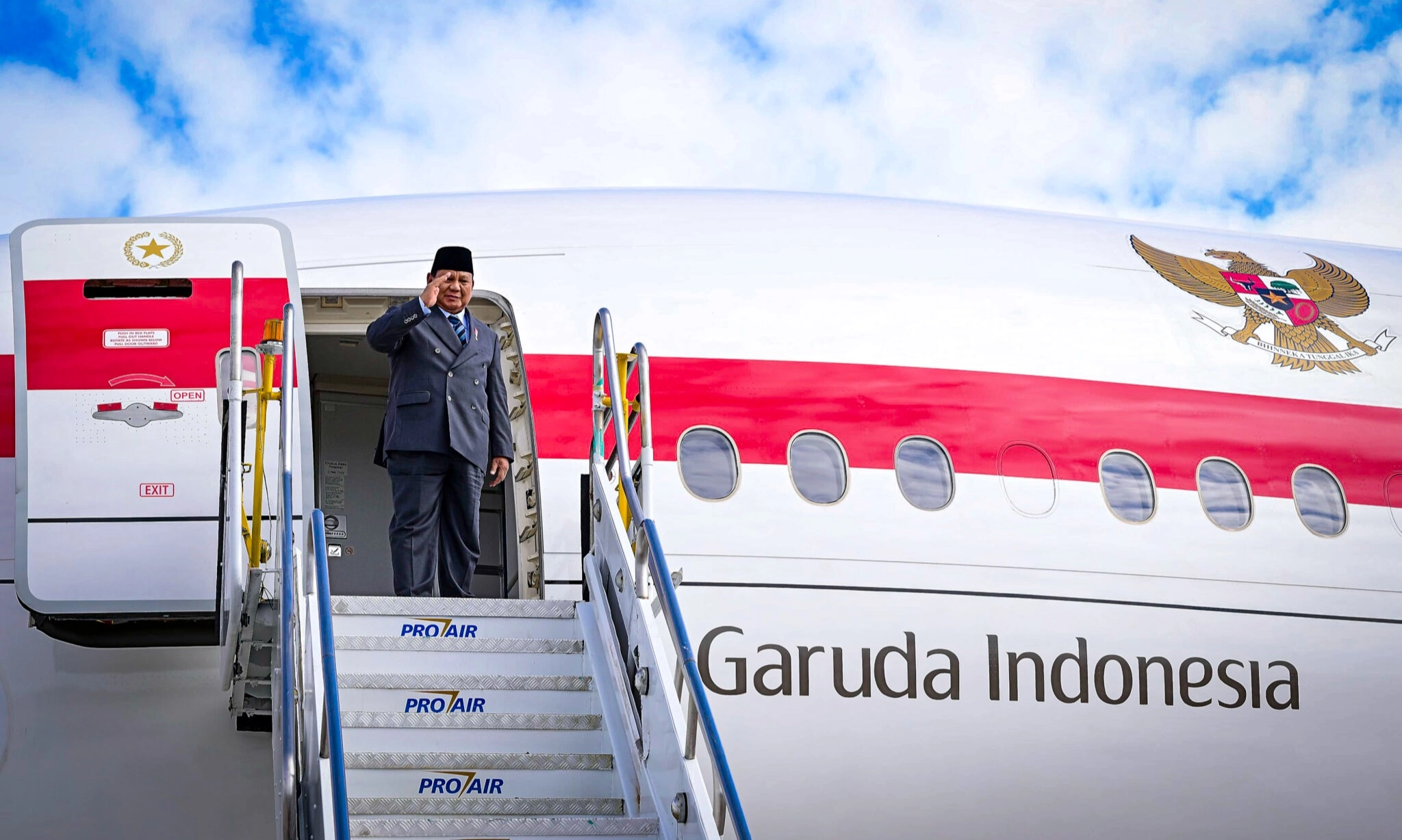 <p>Prabowo Berencana Mau Lobi Langsung Trump Soal Tarif Impor 32 Persen</p>