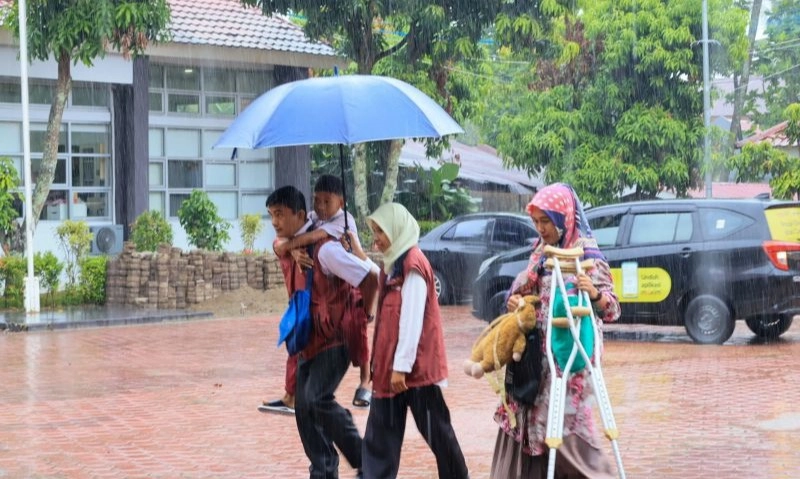 <p>37 Sekolah Rakyat Belum Beroperasi Hari Ini</p>