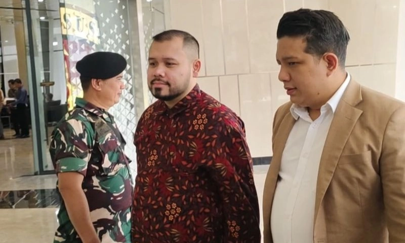 <p id="isPasted">Kejagung Jemput Paksa Stafsus Nadiem Makarim</p>