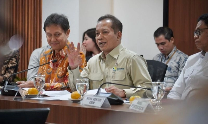 <p id="isPasted">Wamen Koperasi Ungkap Skema KUR Khusus Untuk Kopdes Merah Putih</p>