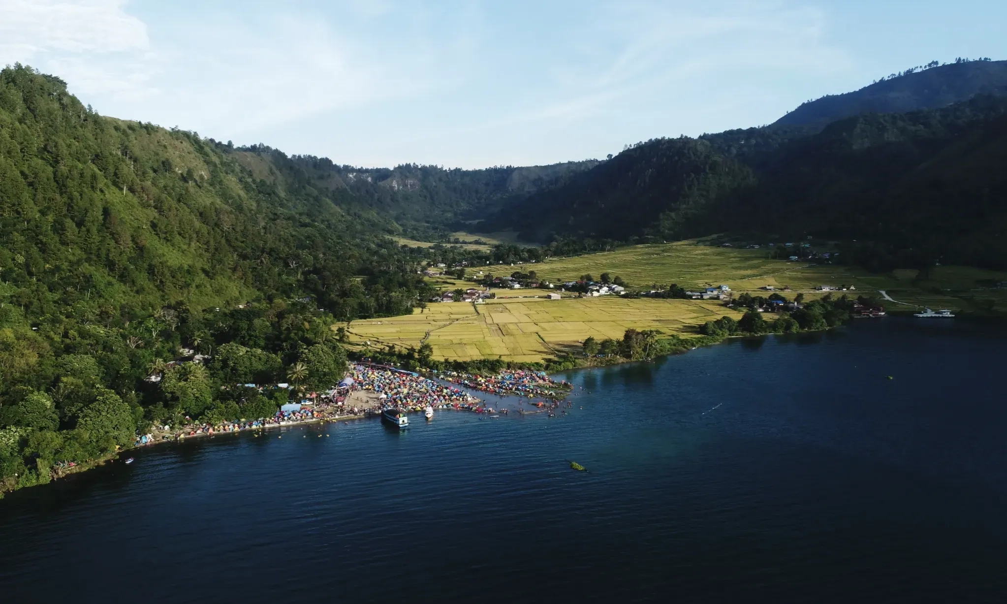 <p>Menanti Kembalinya <em>Green Card</em> Geopark Kaldera Toba</p>