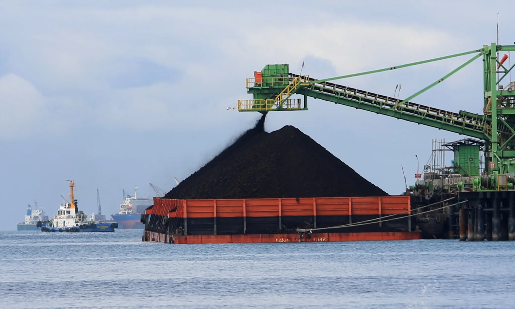 <p id="isPasted">IMA Sebut Bea Keluar Batu Bara Belum Mendesak Untuk Diterapkan</p>