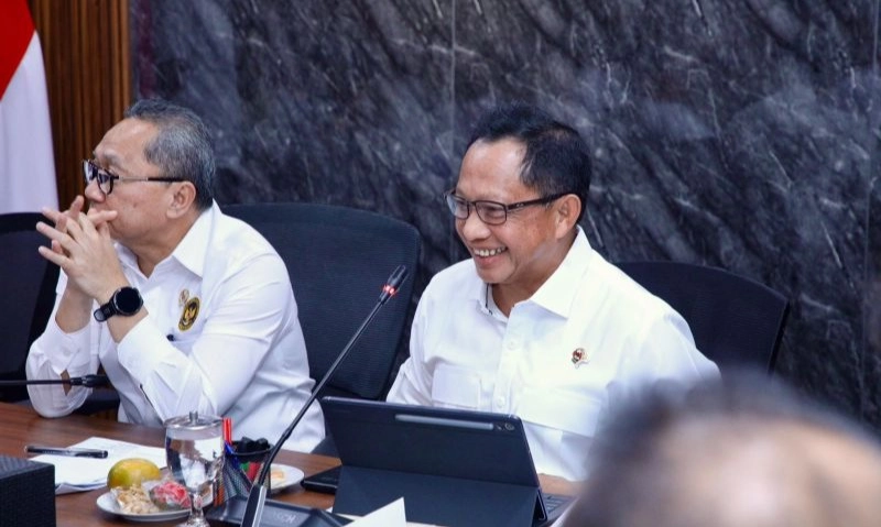 <p>300 BUMD Merugi, Mendagri Ingin Ada UU BUMD</p>