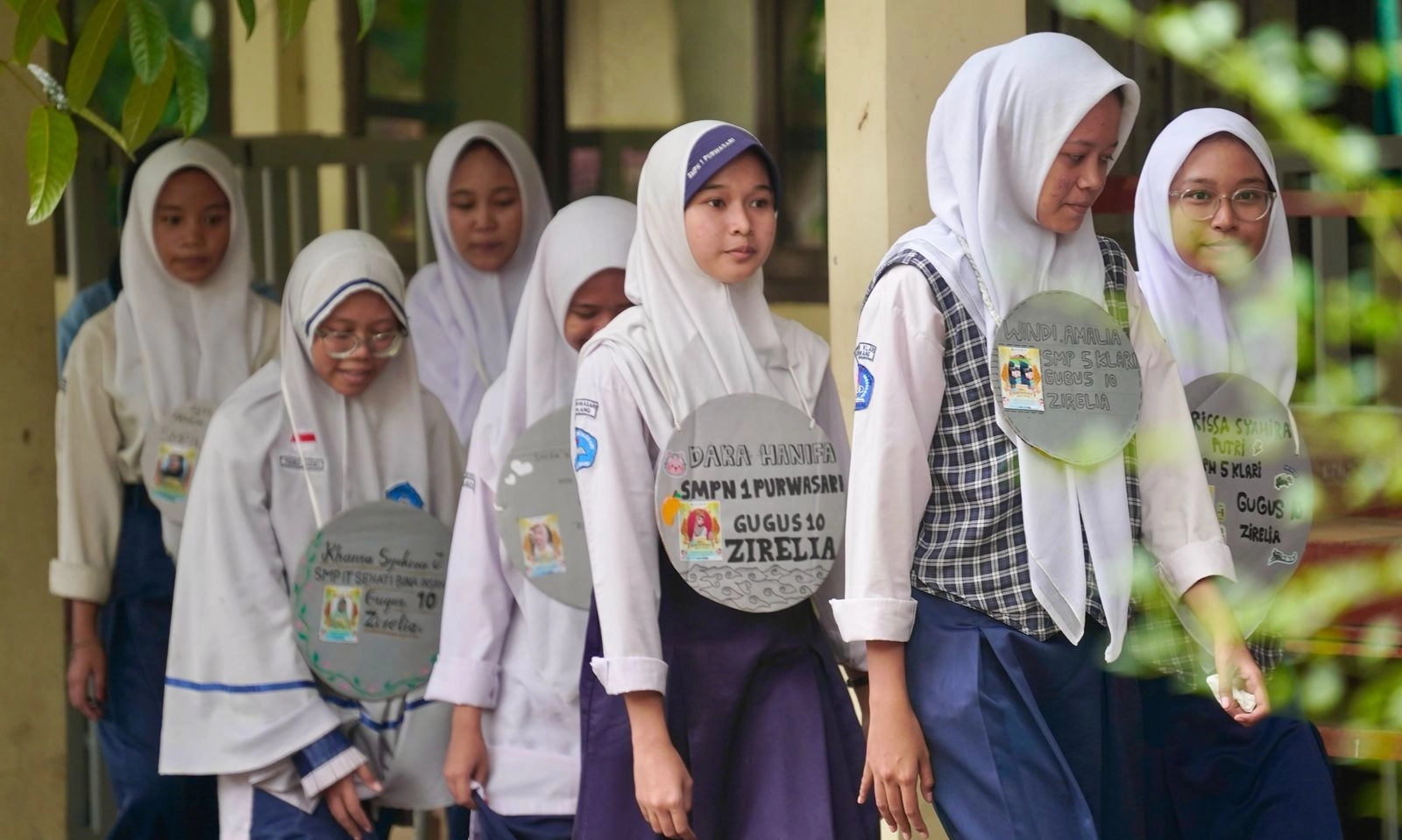 <p>P2G Kritik Dedi Mulyadi Libatkan TNI-Polri di MPLS</p>