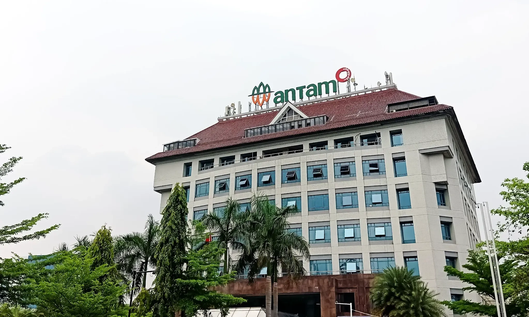 <p id="isPasted">Rapat Dengan DPR, Antam Pamerkan Proyek Pabrik Emas Baru Di Gresik</p>